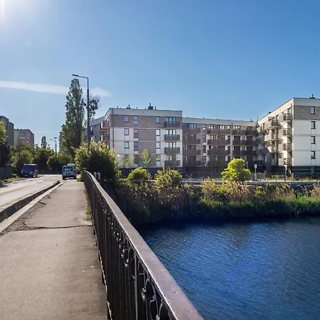 Riverside With Water View By Renters * Gdaňsk