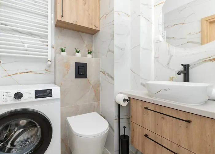 Riverside With Water View By Renters