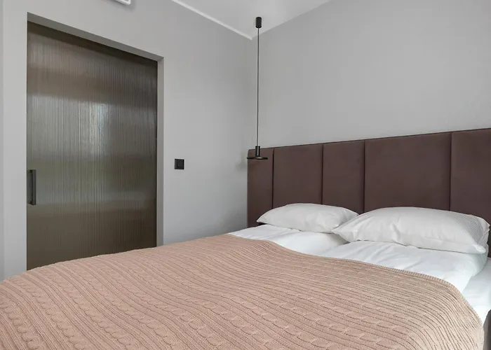 Riverside With Water View By Renters Gdaňsk