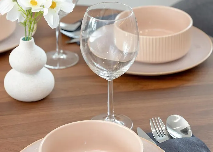 Riverside With Water View By Renters Apartmán