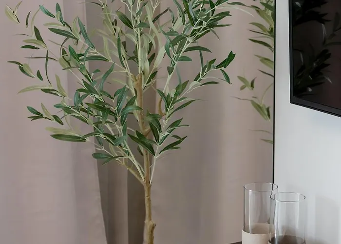 Riverside With Water View By Renters *