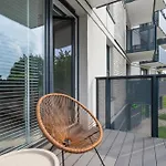 Daire Riverside With Water View By Renters Gdansk
