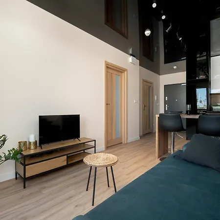 Elegant & Modern With Water View By Renters Gdańsk