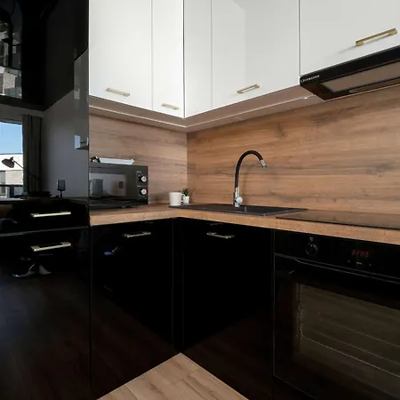 Elegant & Modern With Water View By Renters Gdańsk