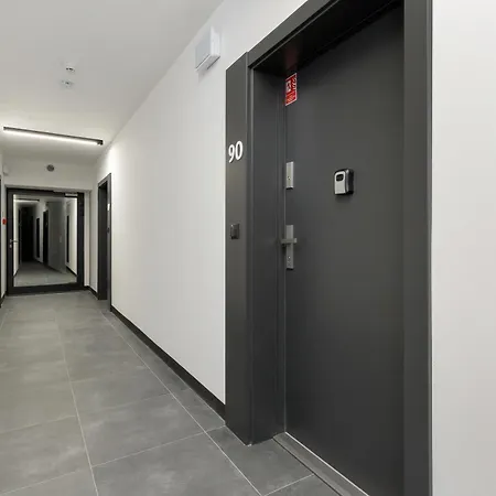 Elegant & Modern With Water View By Renters *