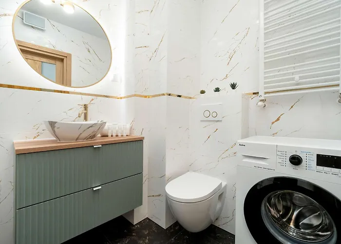 Riverside With Water View By Renters Gdańsk