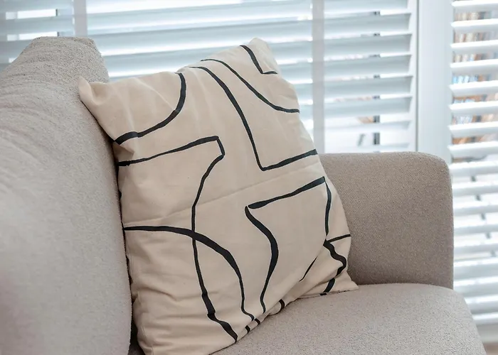 Riverside With Water View By Renters Apartamento