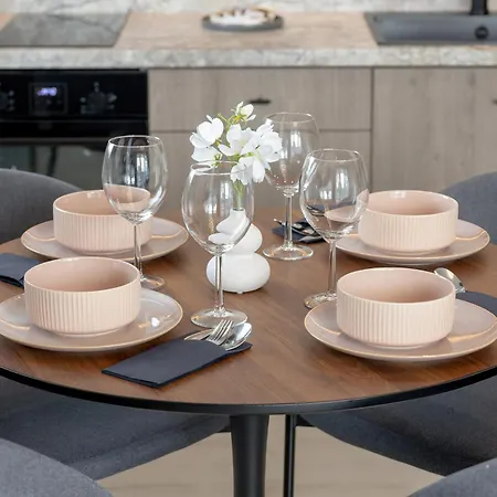 아파트 Riverside With Water View By Renters