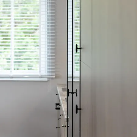 Riverside With Water View By Renters * 그단스크